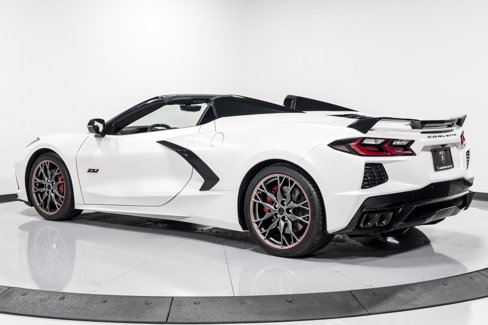 Used 2023 Chevrolet Corvette Stingray Premium Conv w/ Z51 Performance Package image 5