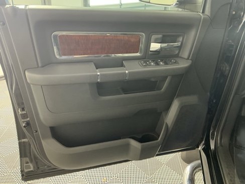 Used 2011 RAM 1500 Laramie image 7