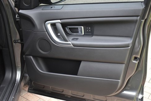 Used 2017 Land Rover Discovery Sport HSE image 42