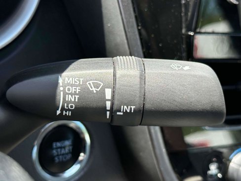 Used 2021 Toyota Camry XLE image 14
