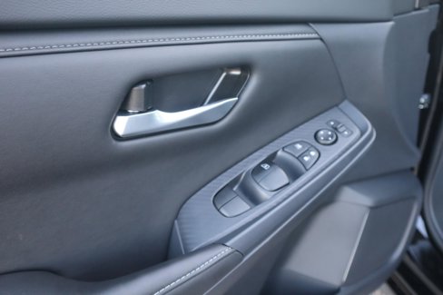 New 2025 Nissan Sentra SV w/ Trunk Package image 13