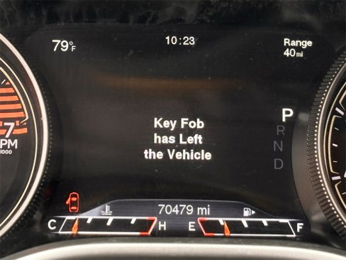 Used 2017 Jeep Cherokee Trailhawk w/ Comfort/Convenience Group image 16