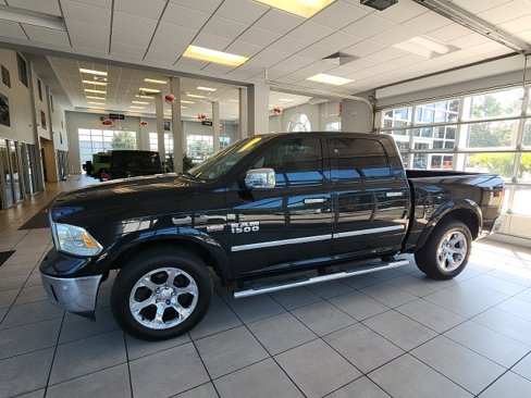Used 2018 RAM 1500 Laramie w/ Convenience Group image 16