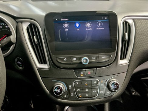 Used 2022 Chevrolet Malibu LT image 26