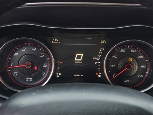 Used 2016 Dodge Charger SE image 12