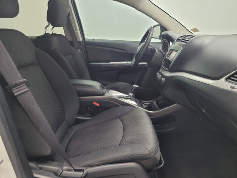 Used 2017 Dodge Journey SE w/ Flexible Seating Group image 21