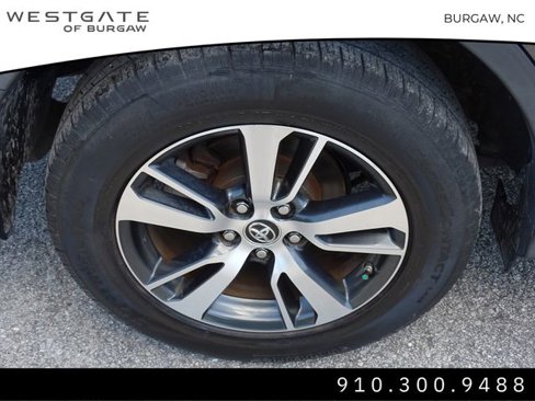 Used 2017 Toyota RAV4 XLE image 11