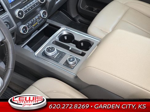 Used 2021 Ford Expedition Max XLT image 18