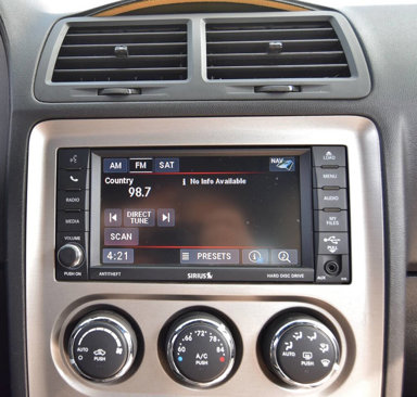 Used 2011 Dodge Challenger SRT8 image 25
