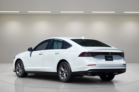 Used 2024 Honda Accord EX image 5