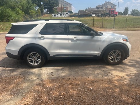 Used 2021 Ford Explorer XLT image 10