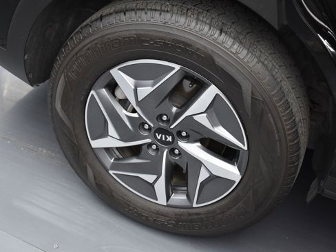 Used 2021 Kia Sorento S image 27
