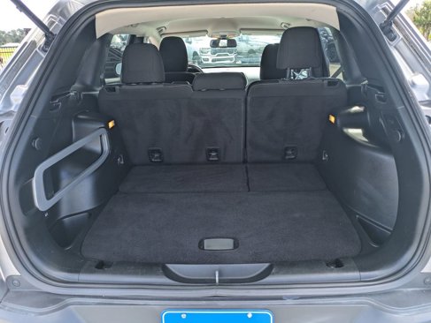 Used 2016 Jeep Cherokee Sport image 31
