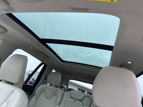 Certified 2023 Volvo XC90 B6 Plus w/ Protection Package Premier image 23