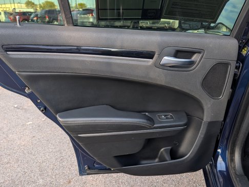 Used 2017 Chrysler 300 S image 26