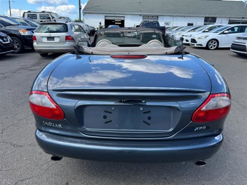 Used 2000 Jaguar XK8 Convertible image 4