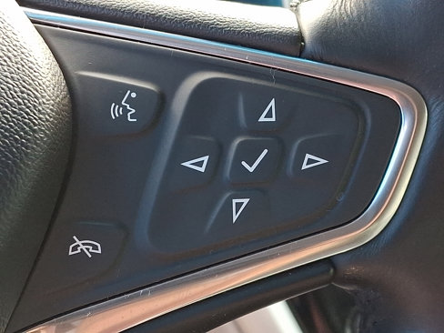 Used 2017 Chevrolet Bolt Premier w/ Driver Confidence II Package image 23