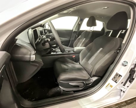 New 2025 Hyundai Elantra Blue image 11