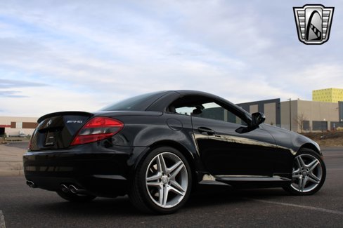 Used 2010 Mercedes-Benz SLK 55 AMG image 6
