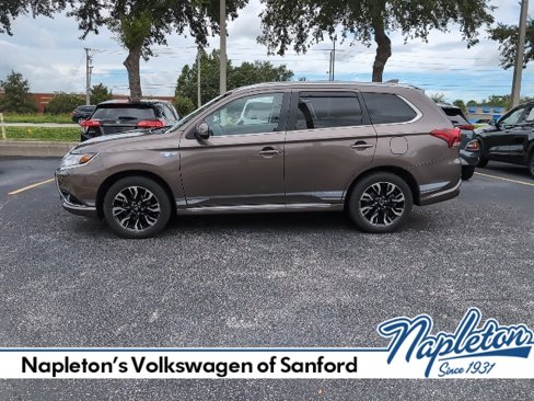 Used 2018 Mitsubishi Outlander SEL image 3
