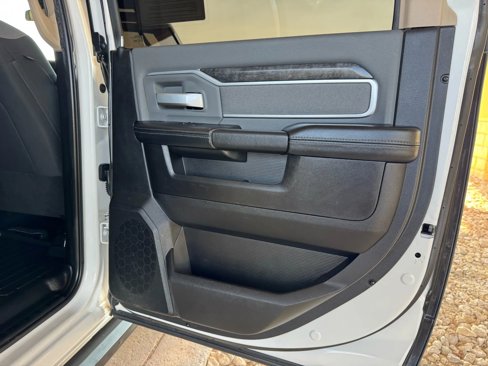 Used 2019 RAM 2500 Big Horn image 27
