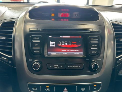 Used 2014 Kia Sorento LX image 42