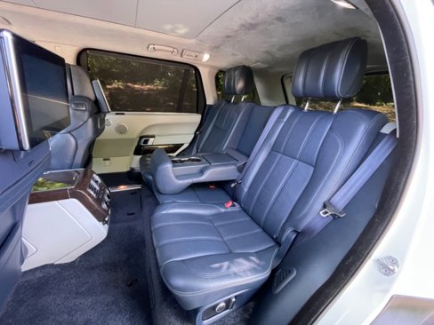 Used 2017 Land Rover Range Rover Long Wheelbase Autobiography image 25