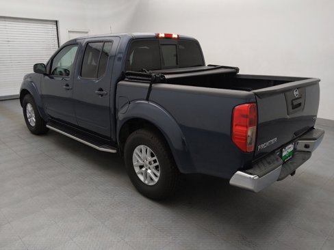 Used 2019 Nissan Frontier SV image 3