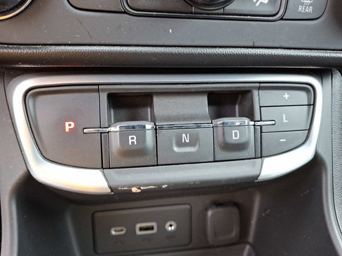 Certified 2022 GMC Terrain SLE w/ Driver Convenience Package image 16