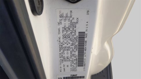 Used 2011 Toyota Tacoma PreRunner image 17