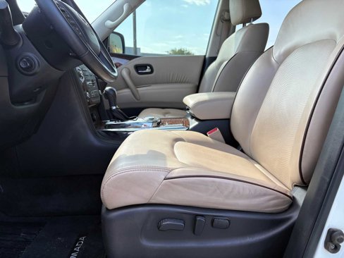 Used 2020 Nissan Armada SL image 12
