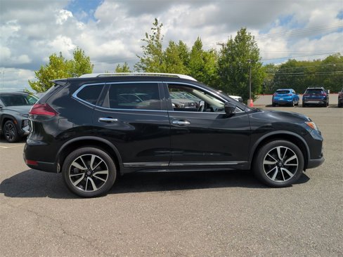 Used 2020 Nissan Rogue SL image 2