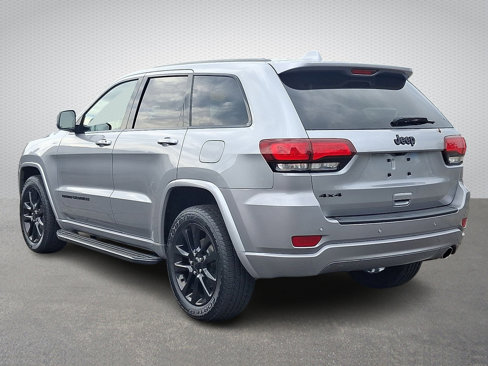 Certified 2020 Jeep Grand Cherokee Altitude image 4