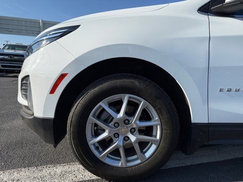 Used 2023 Chevrolet Equinox LT w/ LPO, Floor Liner Package image 10