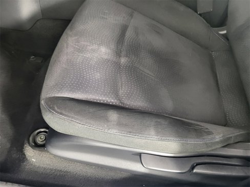 Used 2015 Nissan Leaf SV image 10
