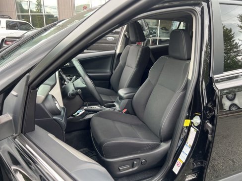 Used 2018 Toyota RAV4 Adventure image 18