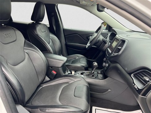 Used 2023 Jeep Cherokee Altitude Lux image 15