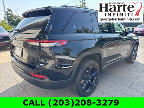 Used 2023 Jeep Grand Cherokee Altitude image 7