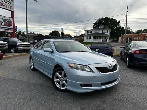 Used 2007 Toyota Camry SE image 2