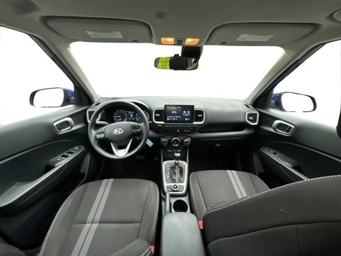 Used 2022 Hyundai Venue SEL w/ Cargo Package image 17