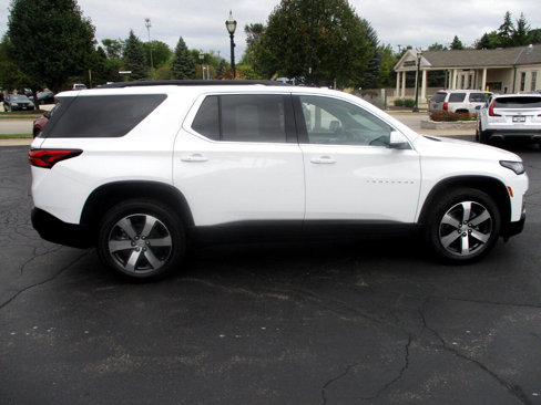 Used 2023 Chevrolet Traverse LT image 21