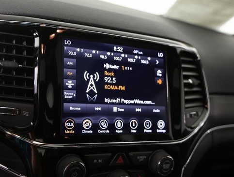 Used 2021 Jeep Grand Cherokee Limited image 19