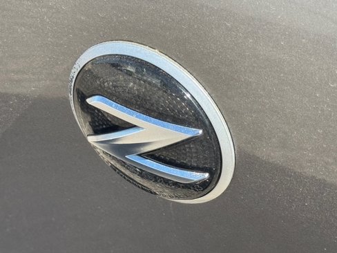 Used 2010 Nissan 370Z Touring w/ Sport Pkg image 32