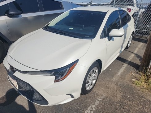 Used 2020 Toyota Corolla LE image 3