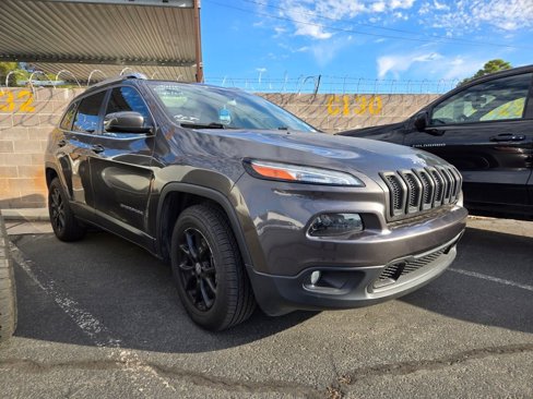 Used 2018 Jeep Cherokee Latitude Plus image 1