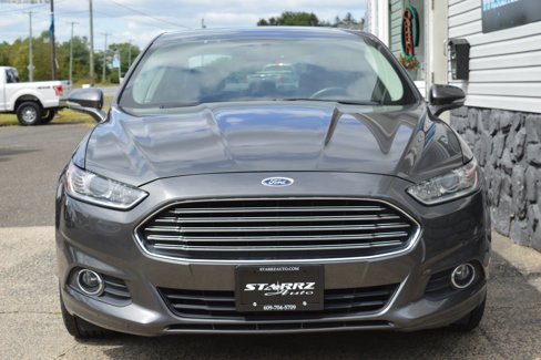 Used 2015 Ford Fusion SE w/ Equipment Group 202A image 8