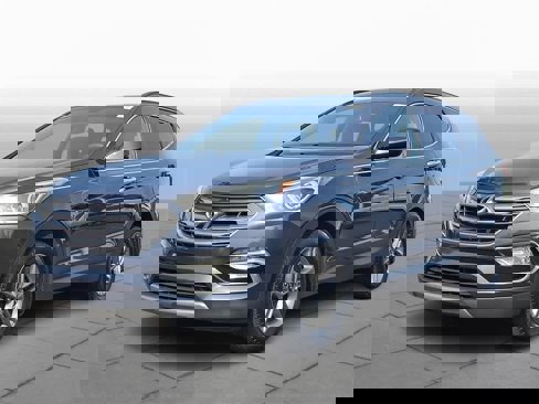 Used 2017 Hyundai Santa Fe Sport image 1