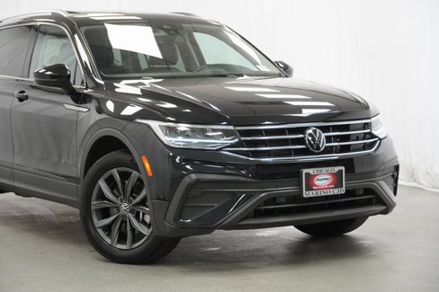 Used 2022 Volkswagen Tiguan SE image 2