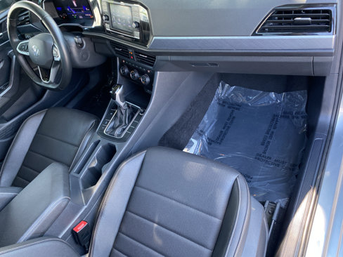 Used 2024 Volkswagen Jetta SE image 31