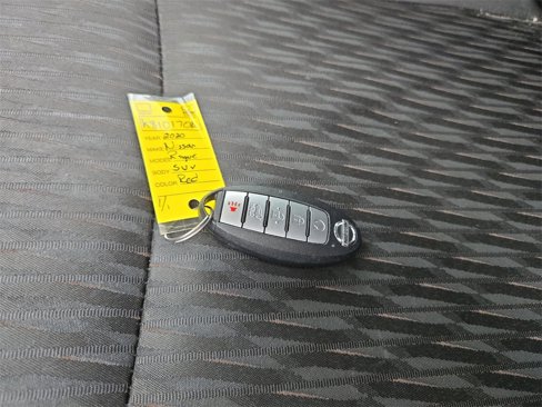 Used 2020 Nissan Rogue SV image 31
